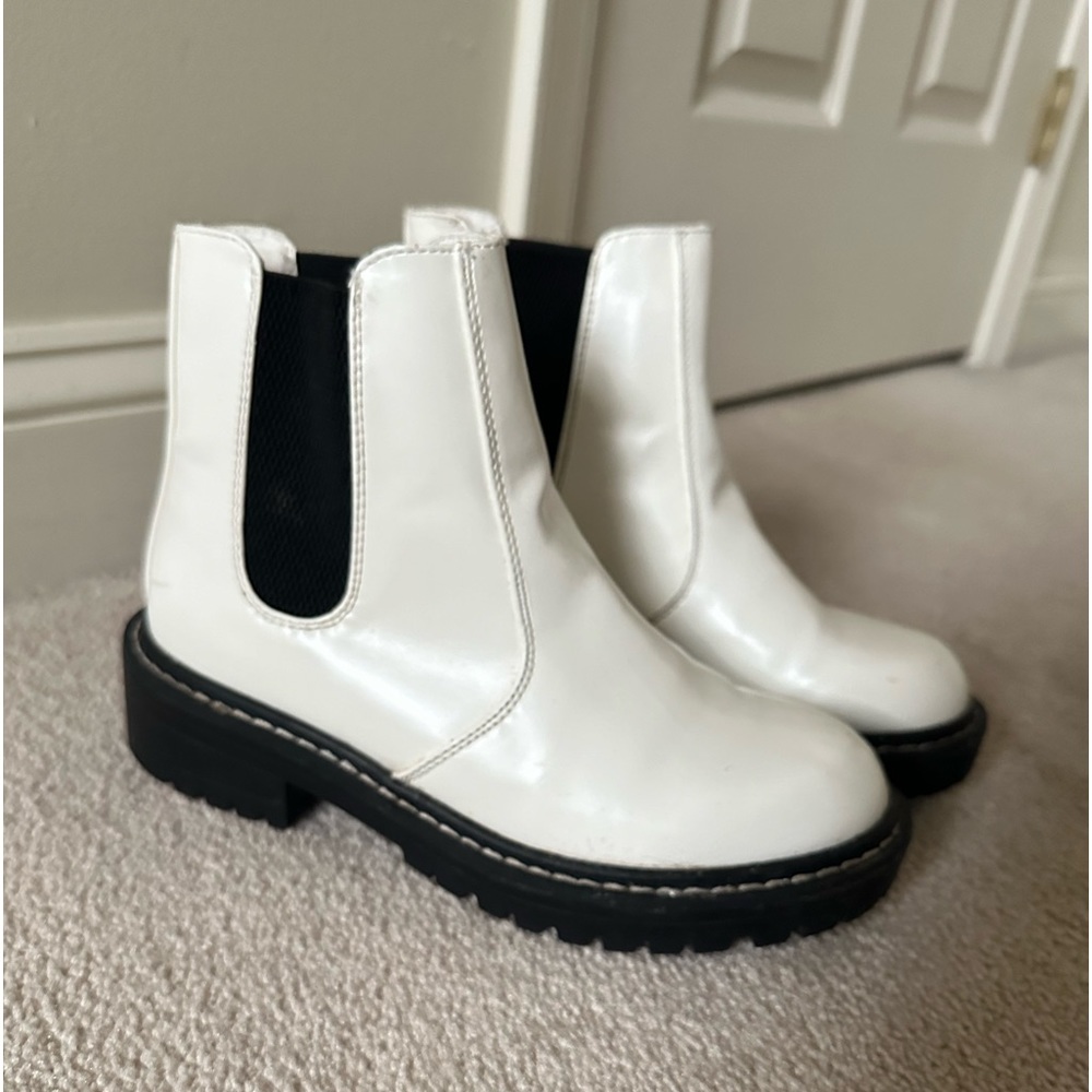 Forever 21 White Booties
